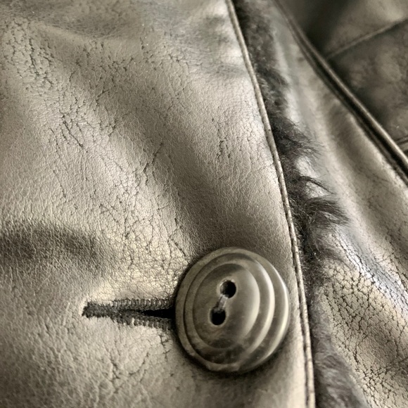 Nuage leather winter coat with fur inside - Picture 5 of 14